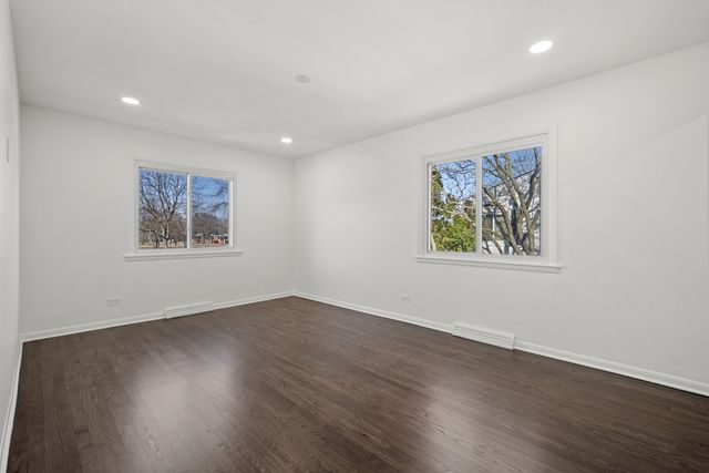 1155 Hackberry Road, Deerfield, IL 60015