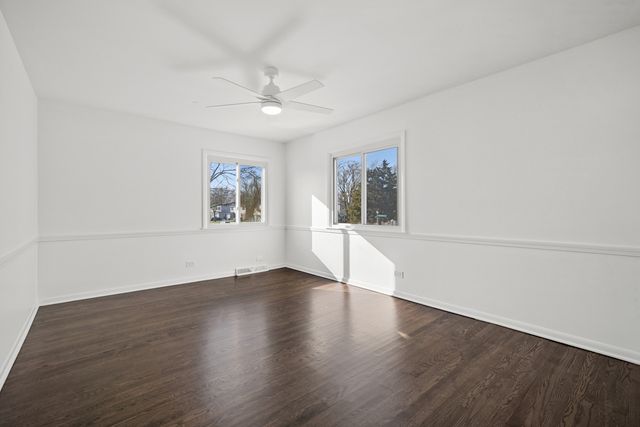 1155 Hackberry Road, Deerfield, IL 60015