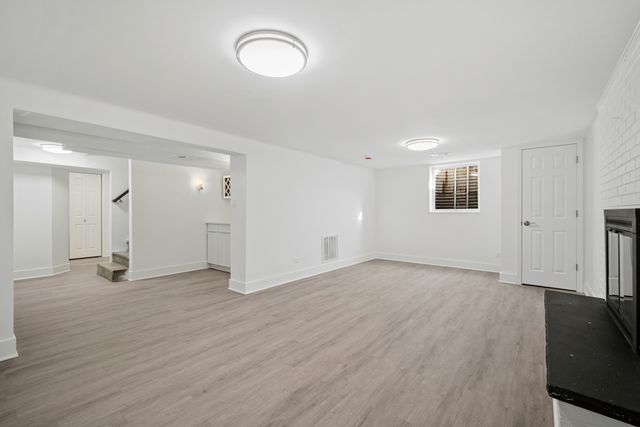 1155 Hackberry Road, Deerfield, IL 60015