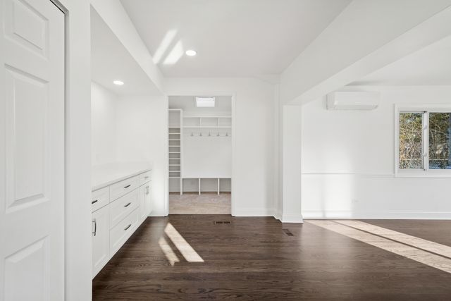 1155 Hackberry Road, Deerfield, IL 60015