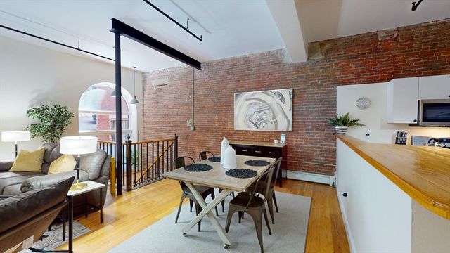 19 Stanhope Street 1D, Boston, MA 02116