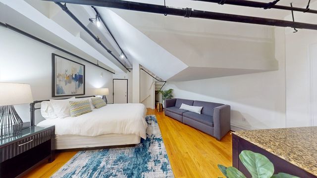 19 Stanhope Street 1D, Boston, MA 02116