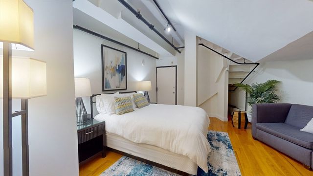 19 Stanhope Street 1D, Boston, MA 02116
