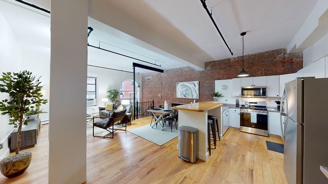 19 Stanhope Street 1D, Boston, MA 02116