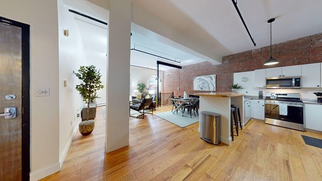 19 Stanhope Street 1D, Boston, MA 02116