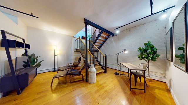19 Stanhope Street 1D, Boston, MA 02116