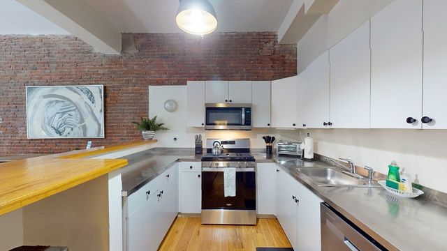 19 Stanhope Street 1D, Boston, MA 02116