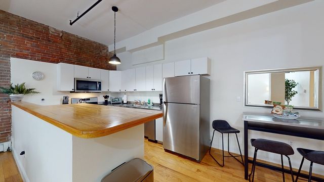 19 Stanhope Street 1D, Boston, MA 02116
