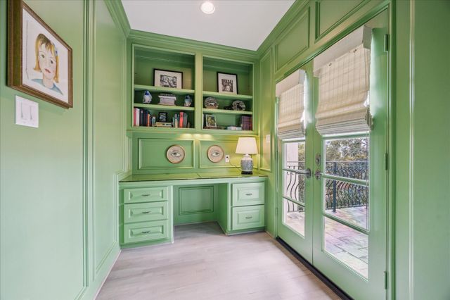 2211 Dunraven Lane, Houston, TX 77019