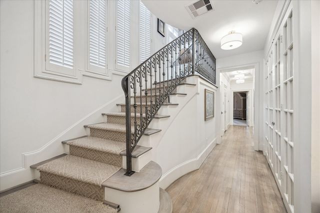 2211 Dunraven Lane, Houston, TX 77019