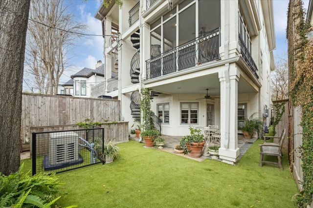 2211 Dunraven Lane, Houston, TX 77019