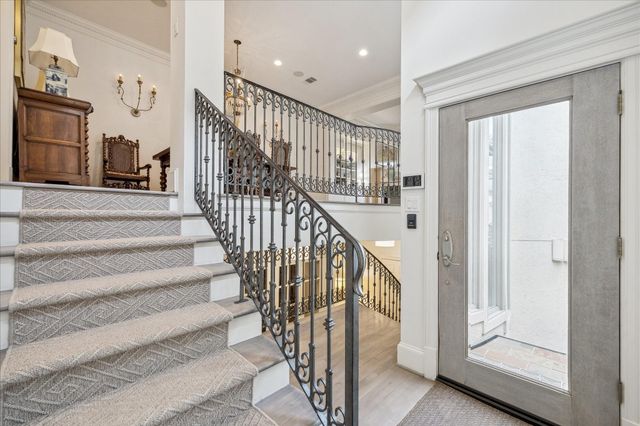 2211 Dunraven Lane, Houston, TX 77019