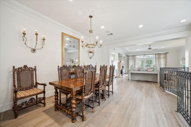 2211 Dunraven Lane, Houston, TX 77019