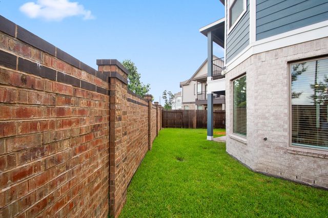 15823 Black Grouse Drive, Humble, TX 77346