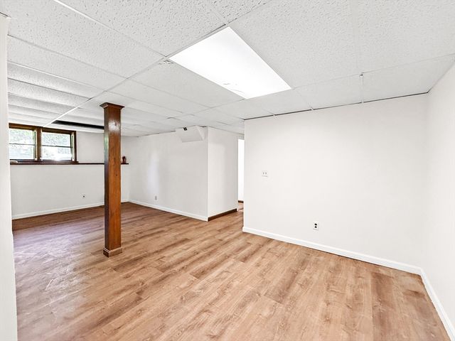 6 Philip St, Hudson, MA 01749