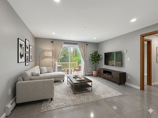 6 Philip St, Hudson, MA 01749