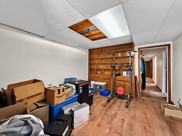 6 Philip St, Hudson, MA 01749