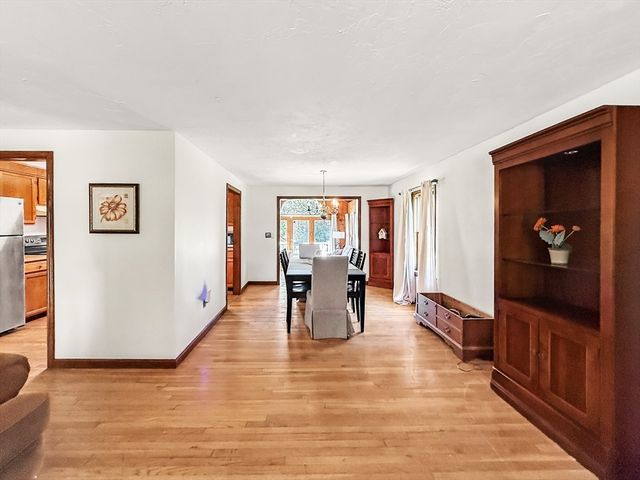 6 Philip St, Hudson, MA 01749