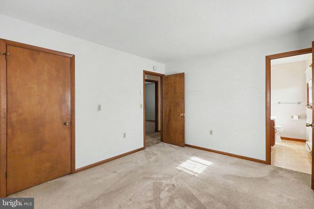 1911 MARY LANE, Carlisle, PA 17013