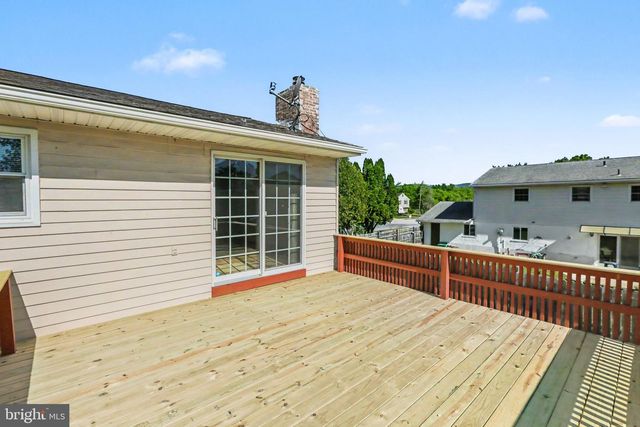 1911 MARY LANE, Carlisle, PA 17013