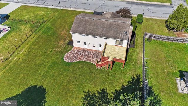 1911 MARY LANE, Carlisle, PA 17013