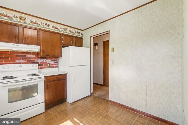 1911 MARY LANE, Carlisle, PA 17013