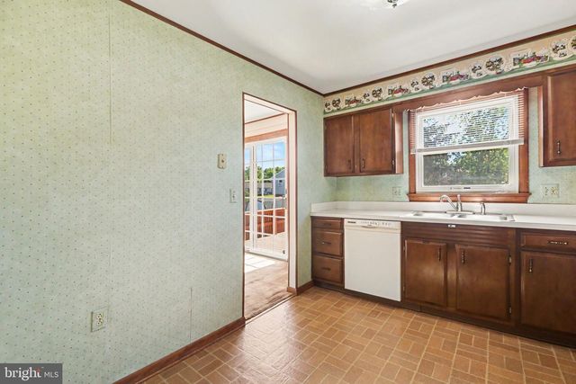1911 MARY LANE, Carlisle, PA 17013