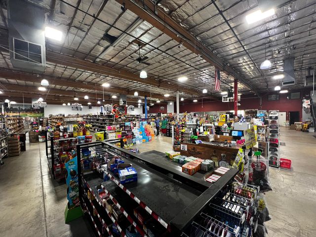 2627 Bechelli Lane, Redding, CA 96002