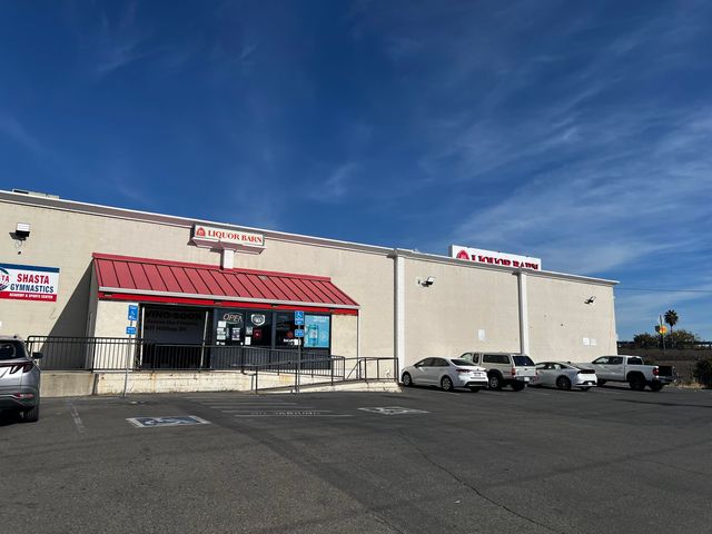 2627 Bechelli Lane, Redding, CA 96002