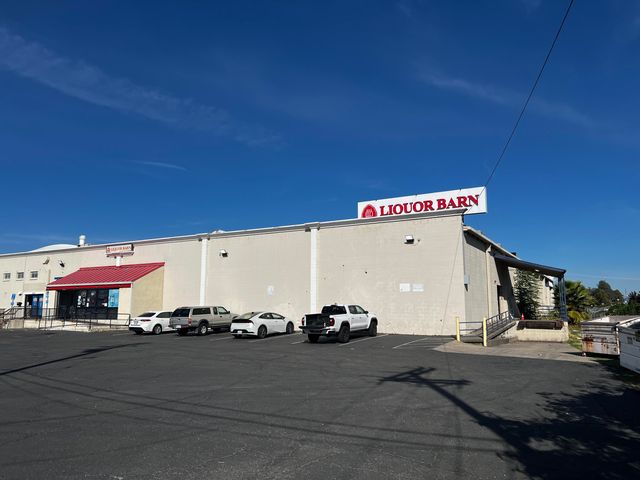 2627 Bechelli Lane, Redding, CA 96002