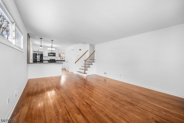 132 Camden Rd, Parsippany-troy Hills Twp., NJ 07054