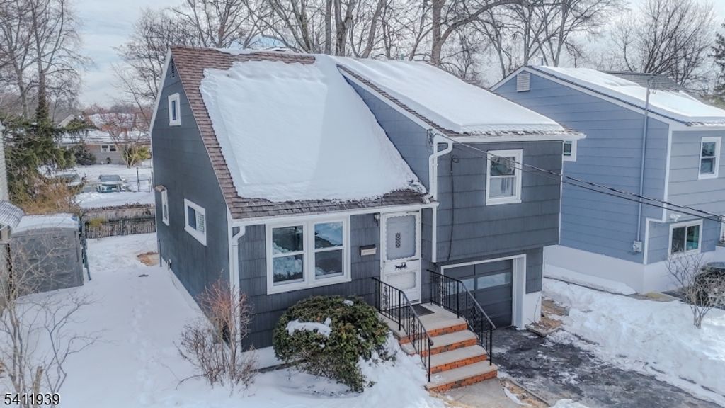 132 Camden Rd, Parsippany-troy Hills Twp., NJ 07054