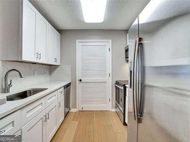 214 GRANVILLE Court, Sandy Springs, GA 30328