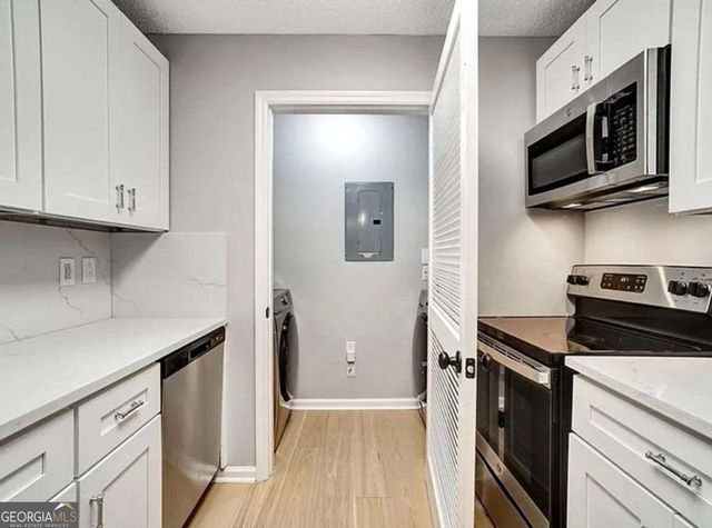 214 GRANVILLE Court, Sandy Springs, GA 30328