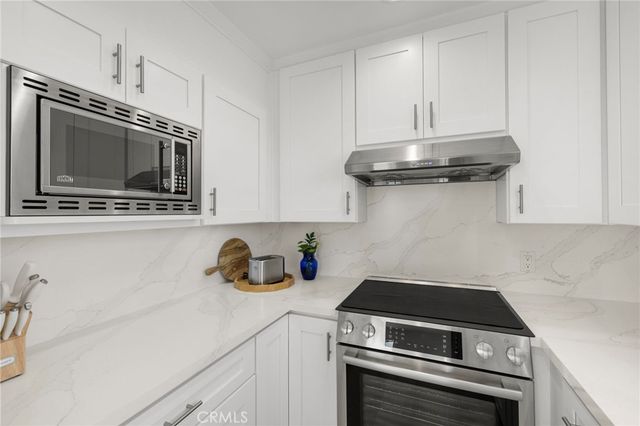 1045 Gaviota Drive B, Laguna Beach, CA 92651