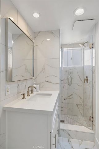 1045 Gaviota Drive B, Laguna Beach, CA 92651
