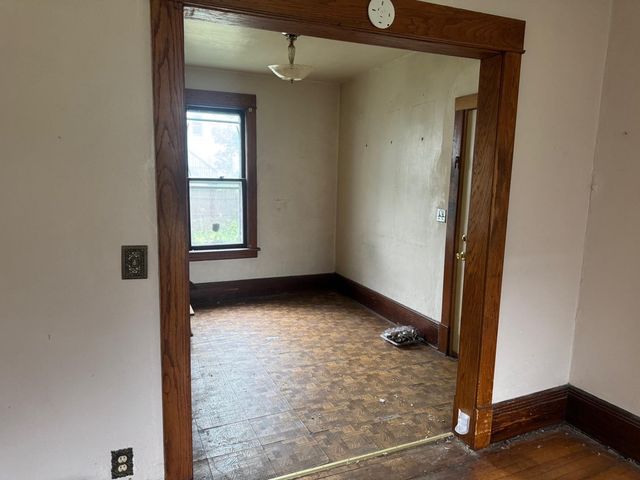 734 Hamline Avenue N, Saint Paul, MN 55104