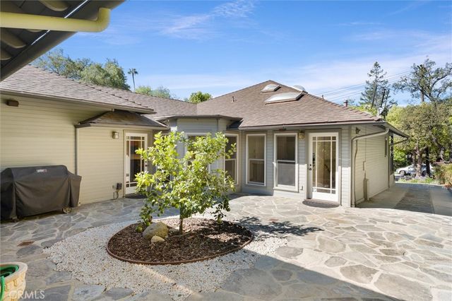 632 S. Grand Avenue, Pasadena, CA 91105