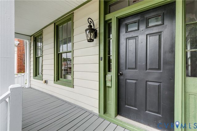 2216 E Marshall St, Richmond, VA 23223