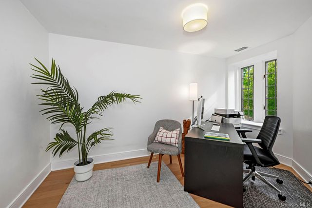 7 Merestone Terrace, Bronxville, NY 10708