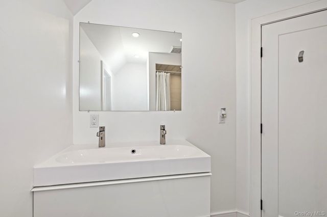 7 Merestone Terrace, Bronxville, NY 10708