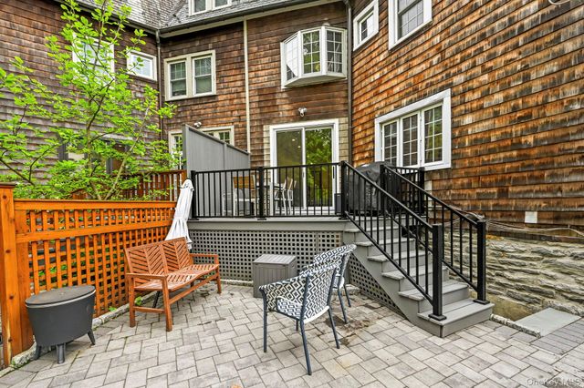 7 Merestone Terrace, Bronxville, NY 10708