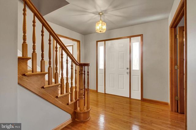 3674 EAGLE RIDGE CT, Hanover, PA 17331