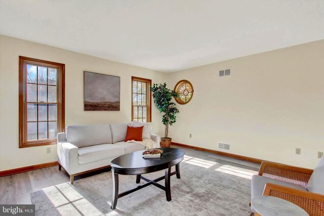 3674 EAGLE RIDGE CT, Hanover, PA 17331