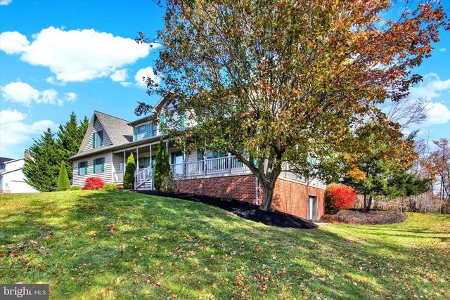 3674 EAGLE RIDGE CT, Hanover, PA 17331