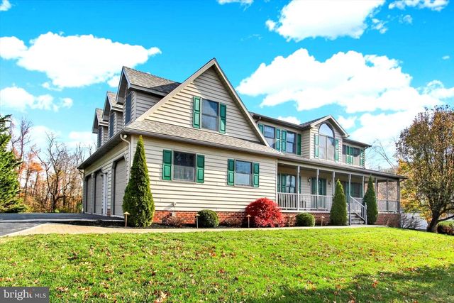 3674 EAGLE RIDGE CT, Hanover, PA 17331