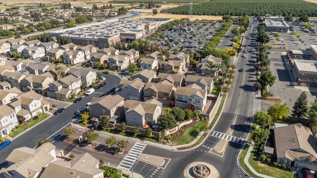 5305 Cottage Cove Dr, Riverbank, CA 95367