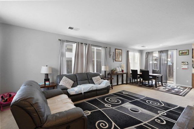 5305 Cottage Cove Dr, Riverbank, CA 95367