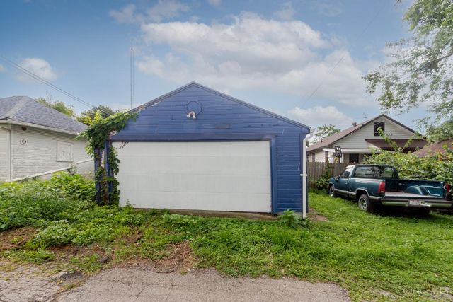 2419 St Charles Avenue, Dayton, OH 45410