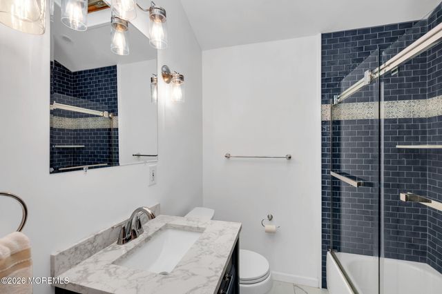 24 Village Lane, Middletown, NJ 07748